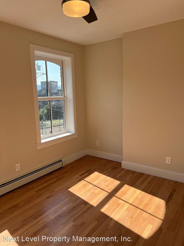 43 Johnston Street - Photo 3 of 9