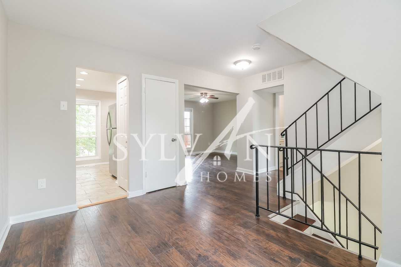 1937 Brookside Dr - Photo 2 of 14