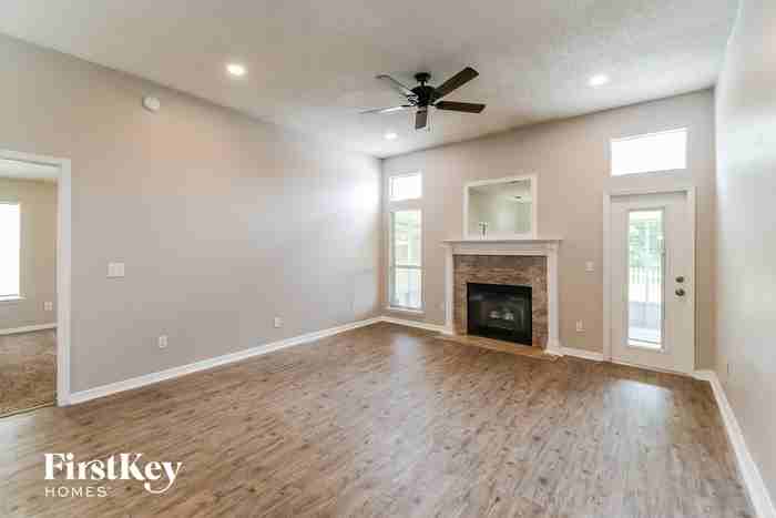 9148 Castle Rock Dr - Photo 3 of 15