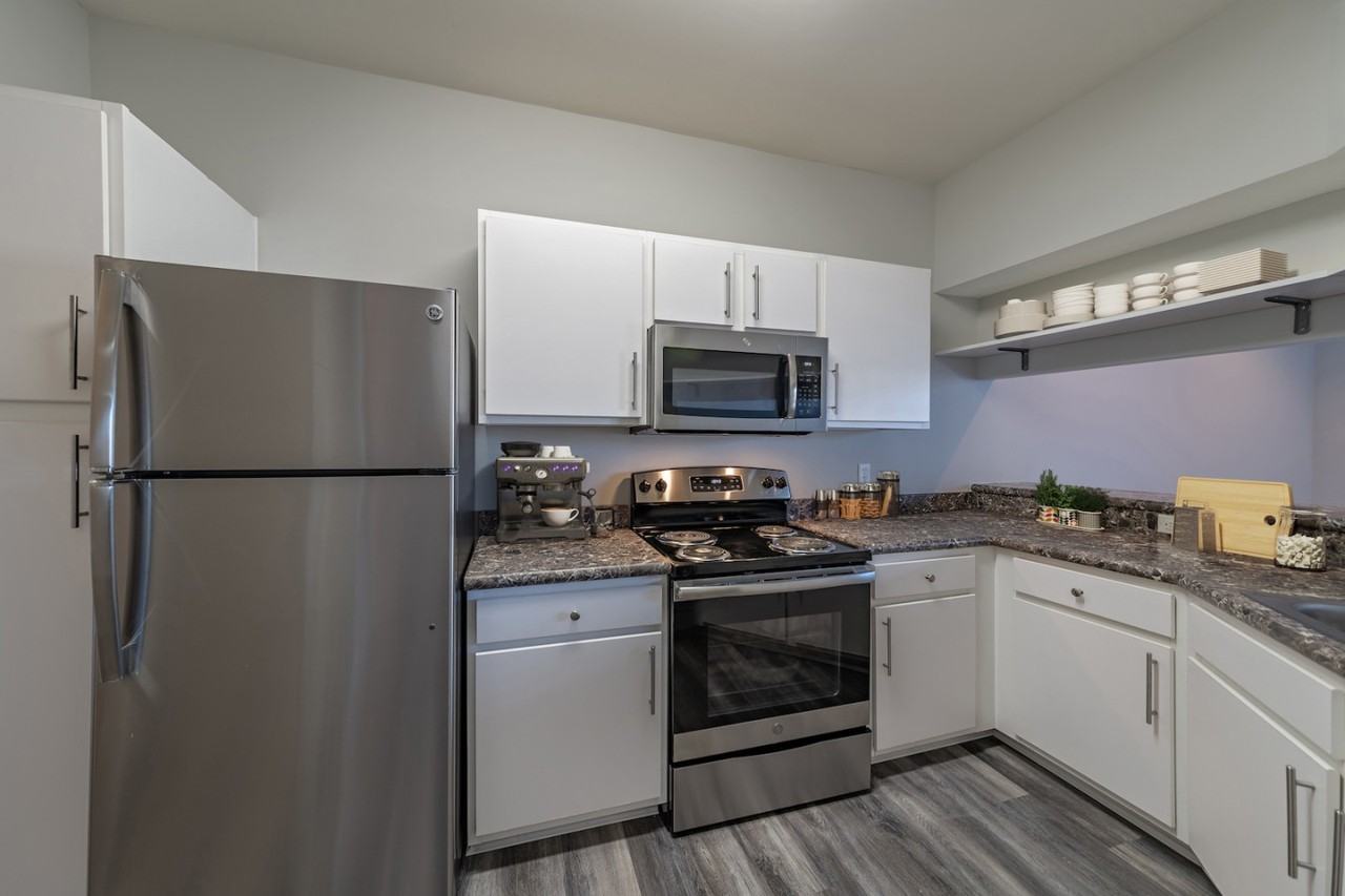 Residences at DeSales Plaza Apartments 1550 Madison Rd, Cincinnati