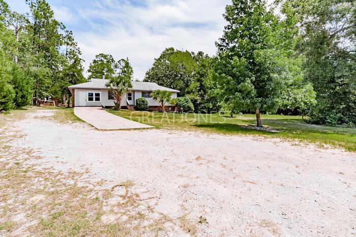 1260 Sessions Rd - Photo 2 of 30