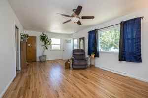 featured image of 1002 Hot Springs Avenue