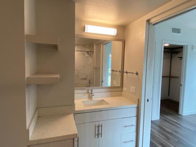 639 North Fairfax Avenue - Photo 7 of 12