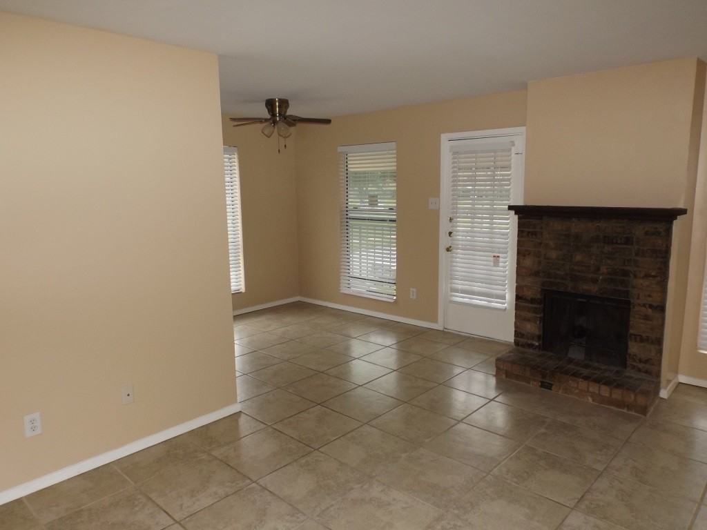 1603 N Garrett Ave #206 - Photo 2 of 6