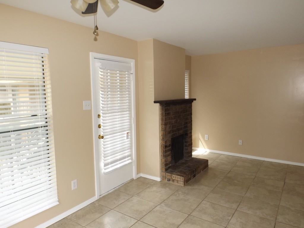 1603 N Garrett Ave #206 - Photo 3 of 6