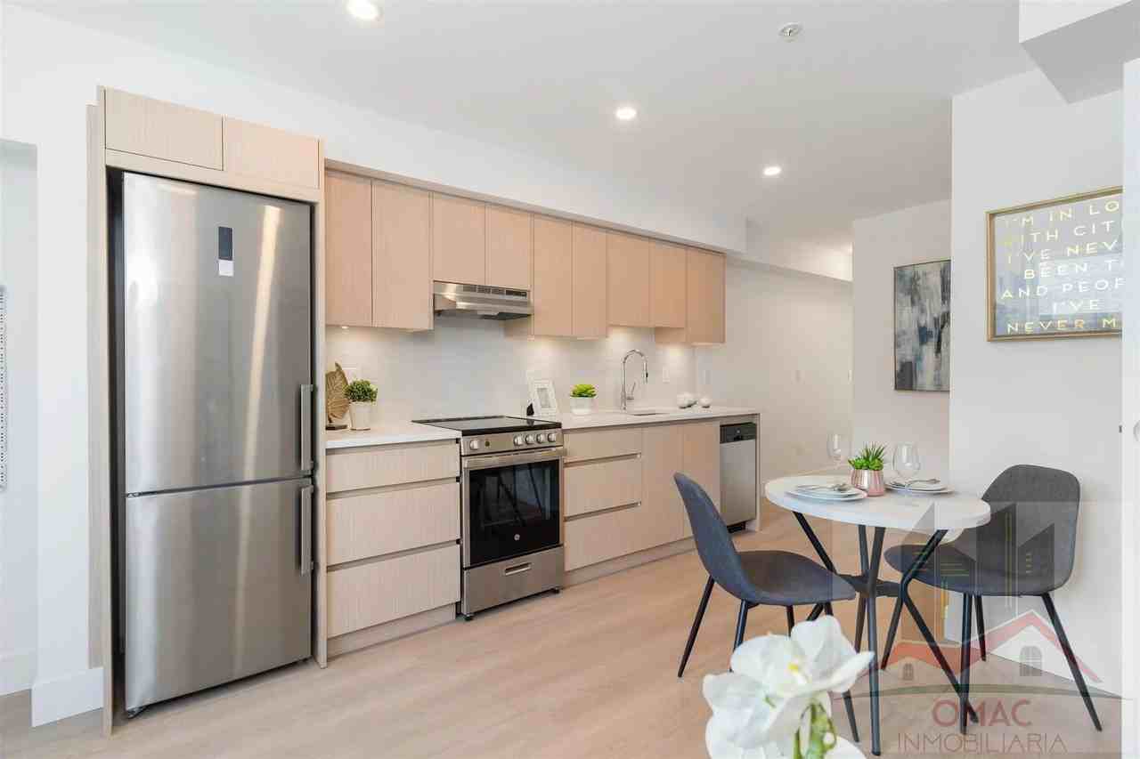 752 East 3rd Street #6A - Photo 2 of 7