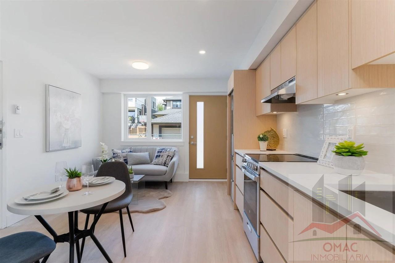 752 East 3rd Street #6A - Photo 3 of 7