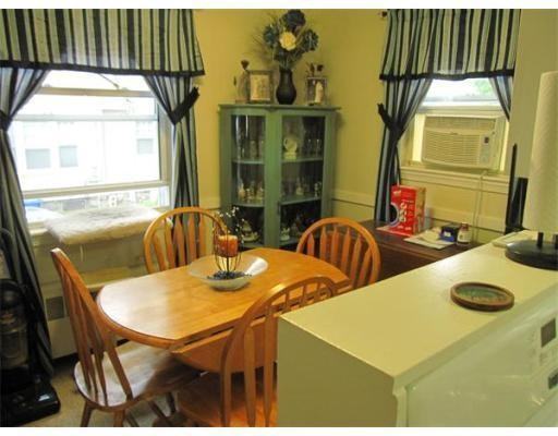 52 Walker St - Photo 2 of 6