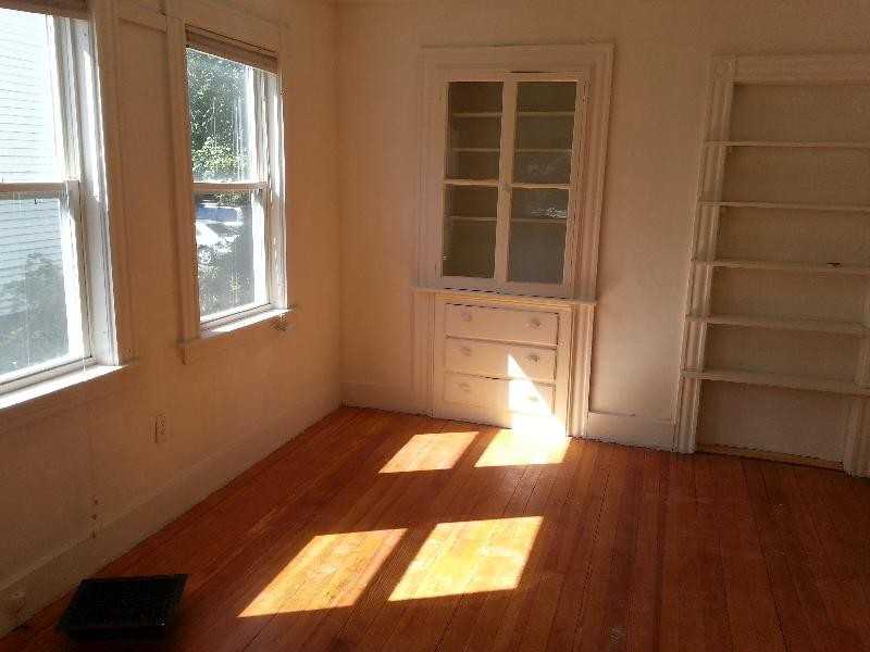 27 Shirley St - Photo 2 of 6