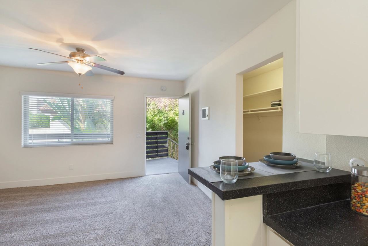 Elan Beachlofts Apartments 852 Chalcedony St, San Diego, CA 92109 Zumper