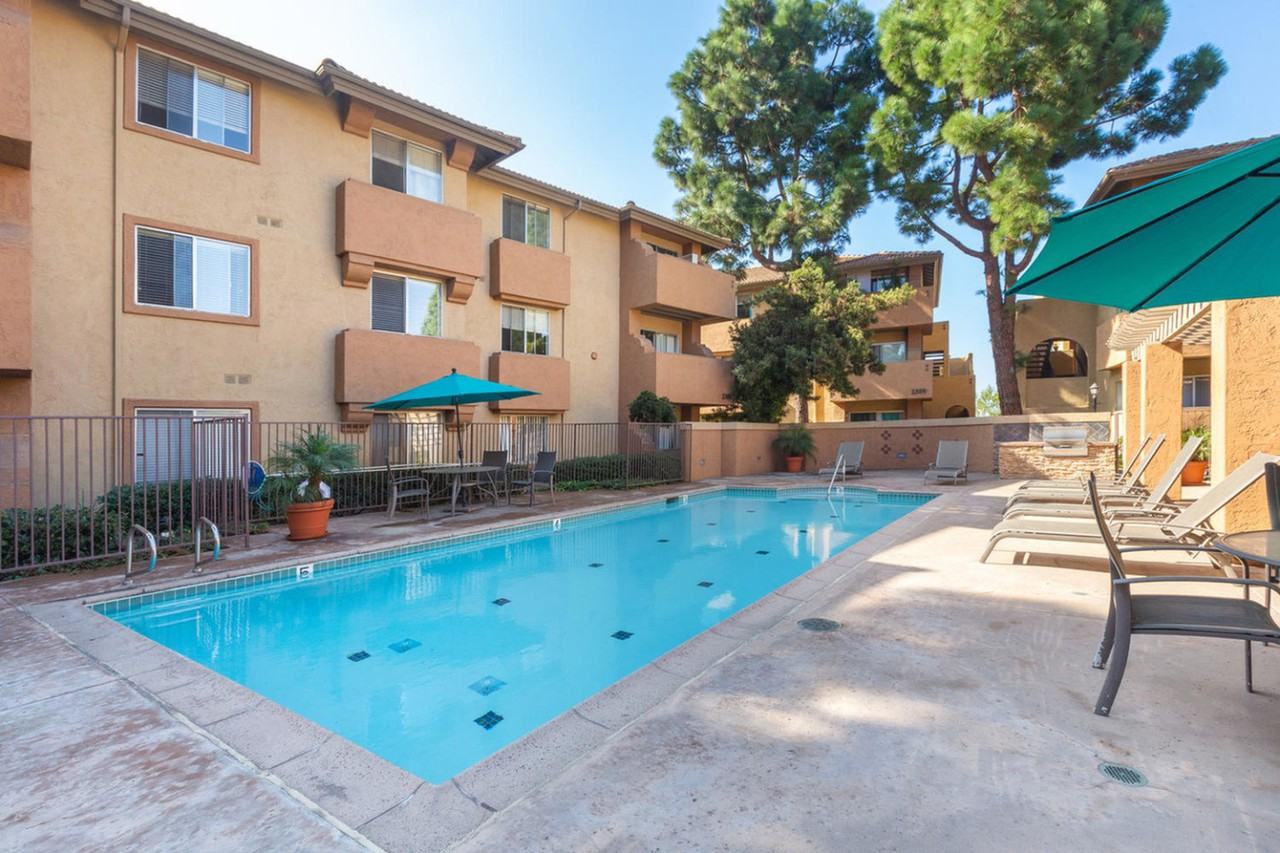 Elan Paseo Vista Apartments 2315 Paseo De Laura, Oceanside, CA 92056