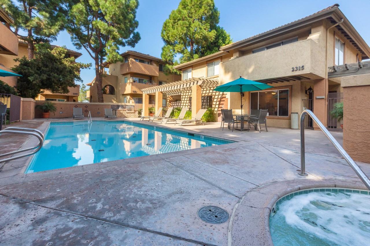 Elan Paseo Vista Apartments 2315 Paseo De Laura, Oceanside, CA 92056