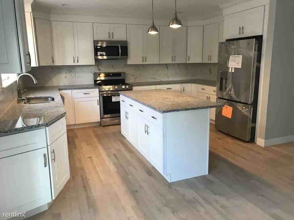 12 Michaelchris Dr - Photo 2 of 10