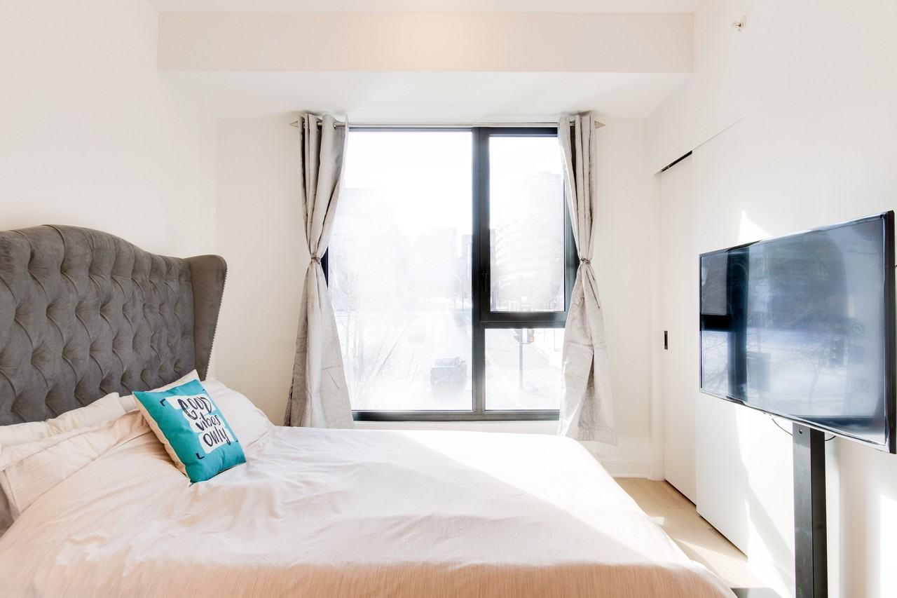 1 Boulevard de Maisonneuve Ouest - Photo 2 of 32