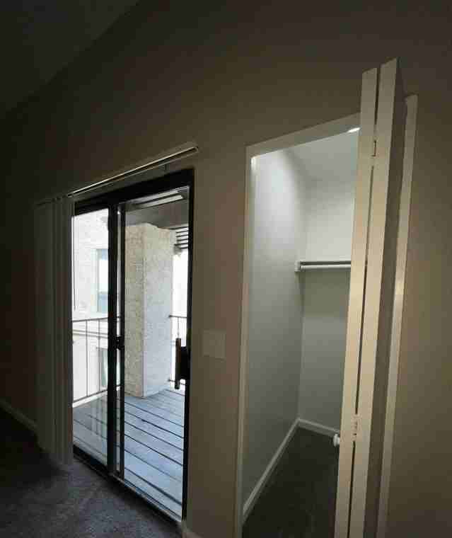 1130 E Grovers Ave - Photo 3 of 24