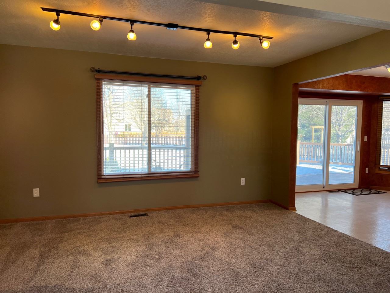 15177 Hawthorn Dr #1 - Photo 5 of 20