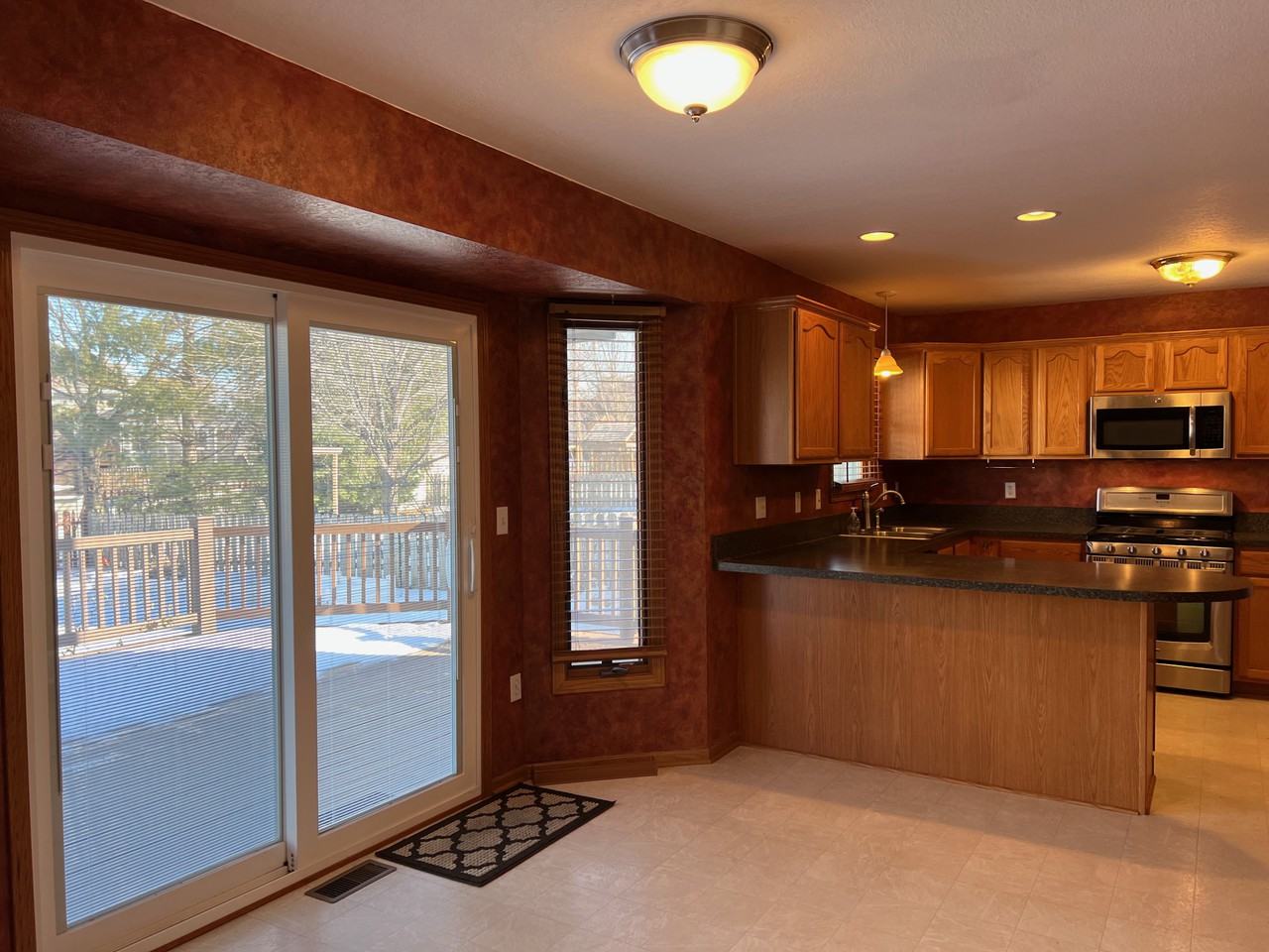 15177 Hawthorn Dr #1 - Photo 6 of 20