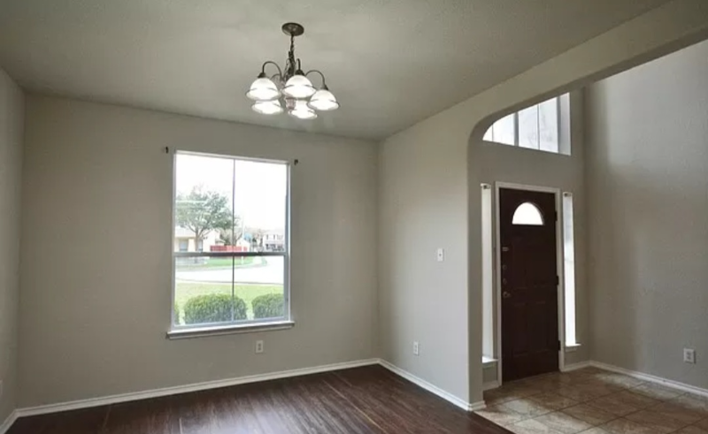 8355 Bordeaux Bay - Photo 2 of 12