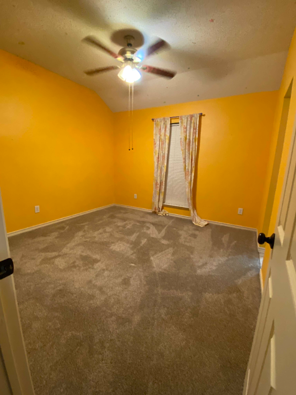 328 Linhurst Dr - Photo 3 of 12