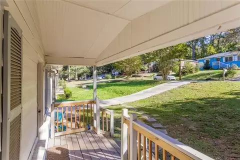 2931 Diana Dr Sw - Photo 2 of 20