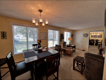 124 Wellington Ct - Photo 3 of 16