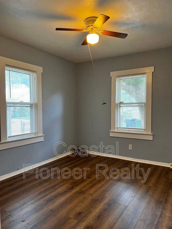 1603 E 29th Ave - Photo 6 of 18