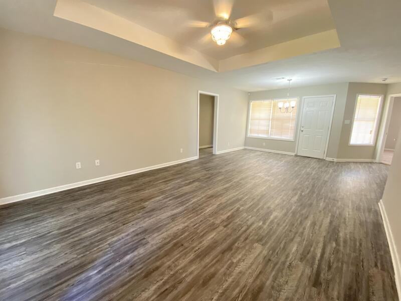 705 Wayne Dr - Photo 2 of 9