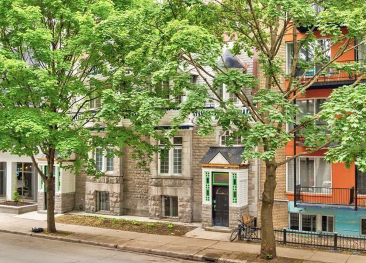 3478 Rue Hutchison #3 - Photo 2 of 8