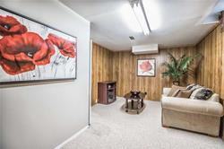 38 Loradeen Crescent - Photo 3 of 6