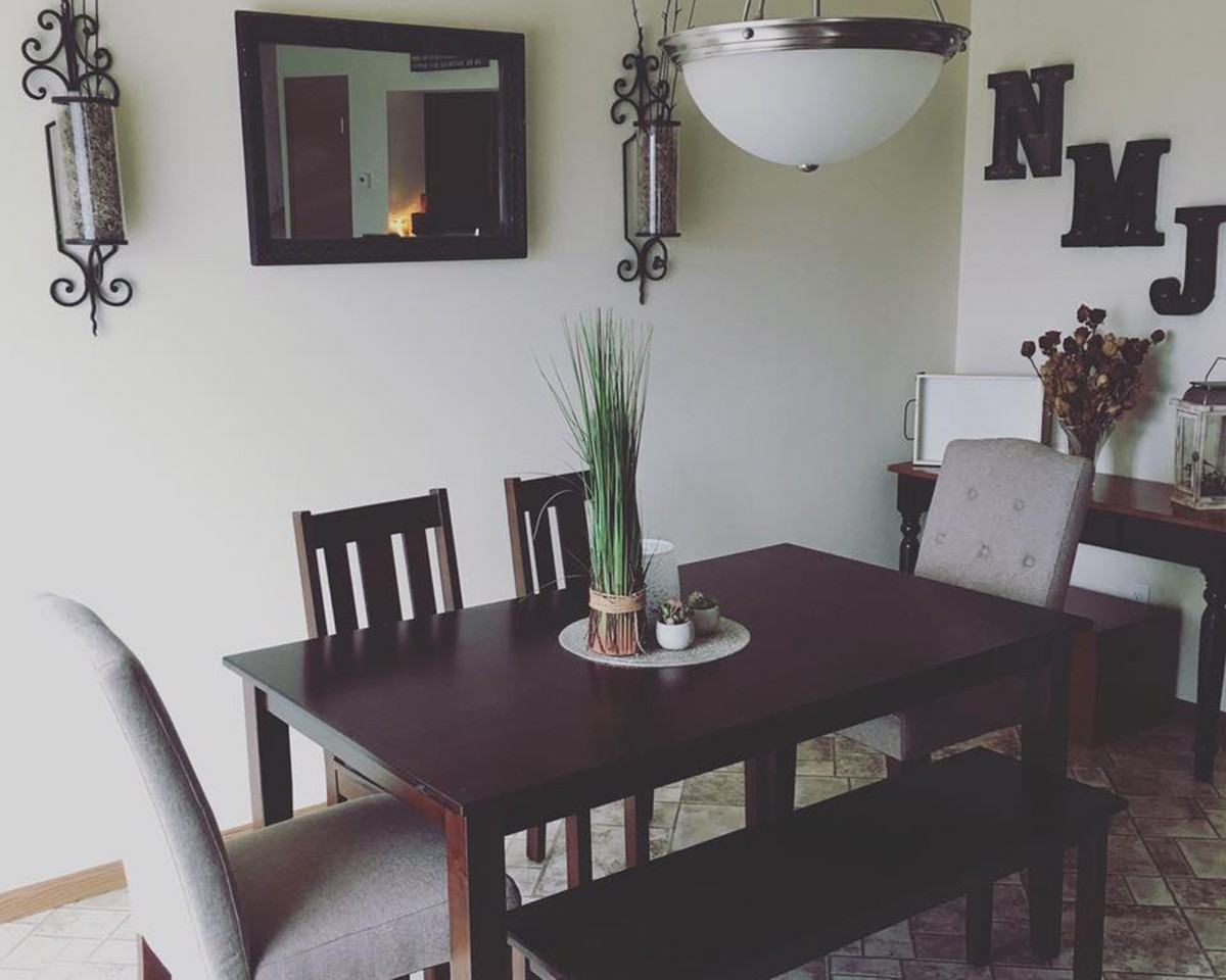 100 Homedale Drive - Photo 3 of 6