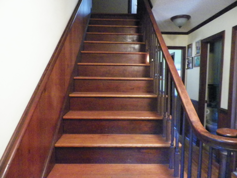 1002 Cherry Ln - Photo 4 of 11