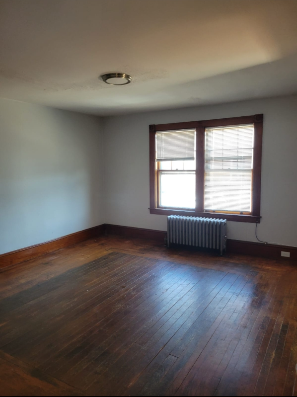 293 3E Amherst St - Photo 3 of 7