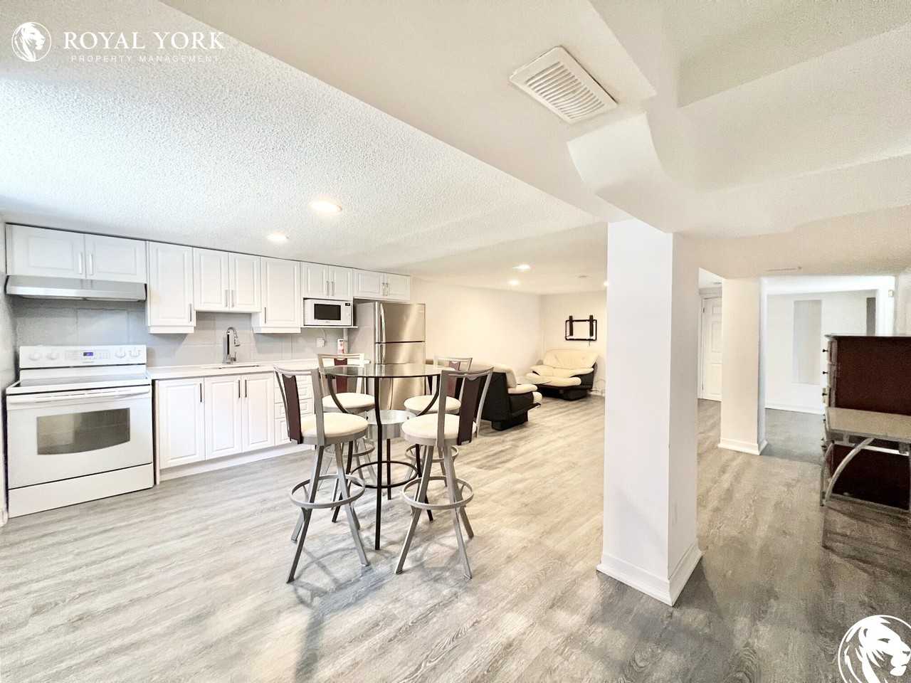 18 Lord Roberts Dr #2 - Photo 2 of 23