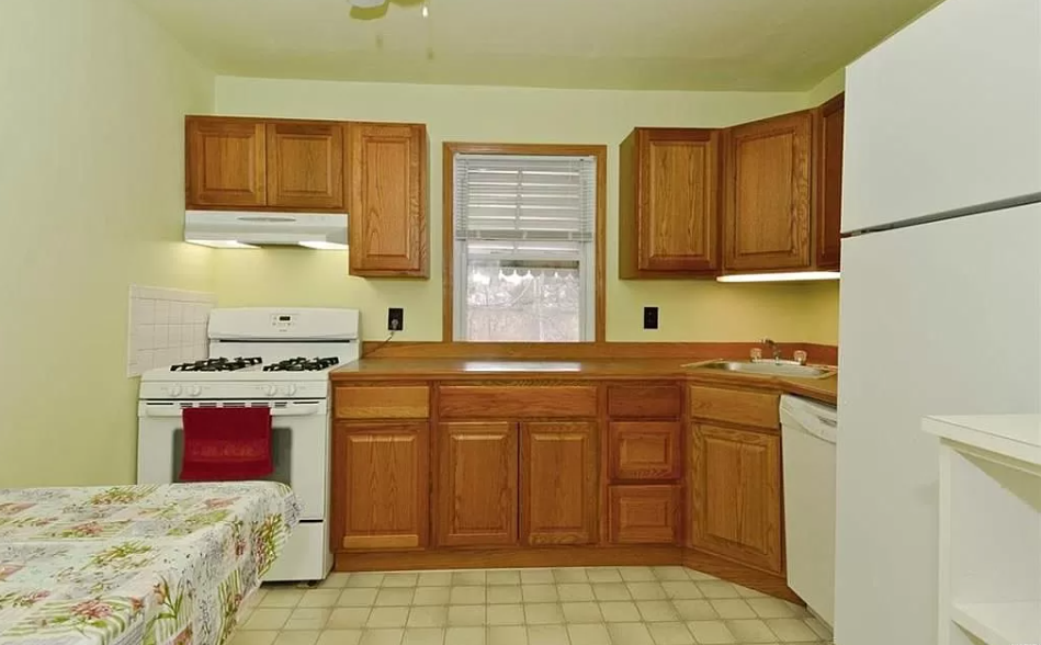 8022 Genesta St - Photo 3 of 16