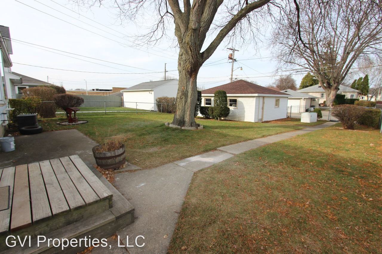 4922 W Van Beck Ave - Photo 3 of 16