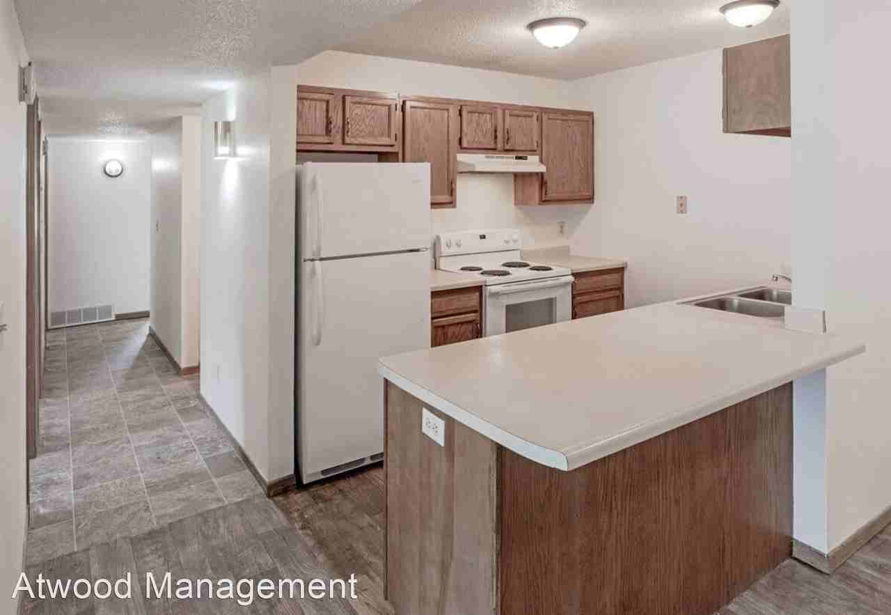 Falcon Landing Apartments - Photo 3 of 6