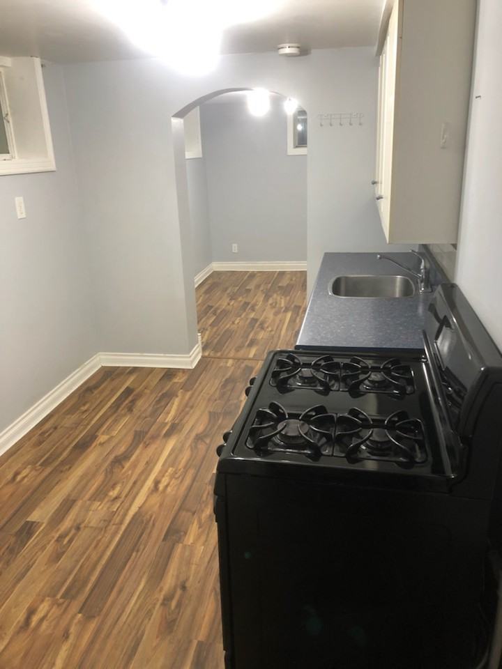 1185  Albany - Photo 2 of 6