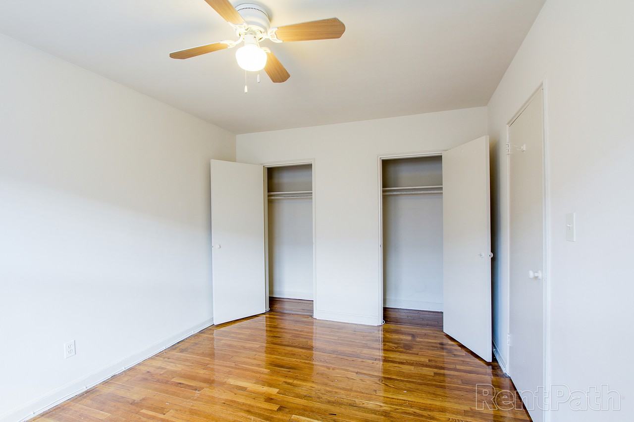 6713 Fourteenth Apartments - Photo 3 of 15