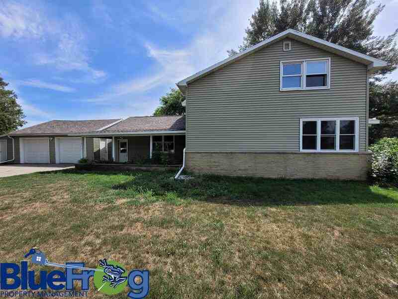 211 Locust Ave - Photo 3 of 29