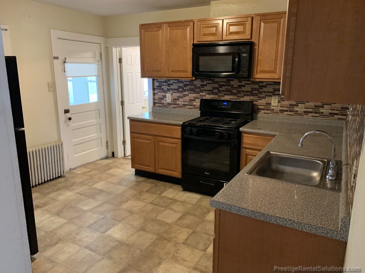 36 Davison St #1 - Photo 3 of 20
