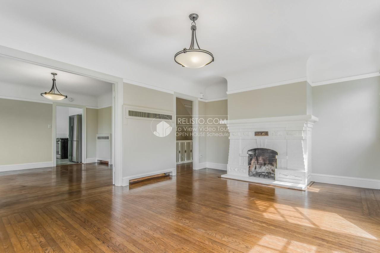 1862 Grant Ave - Photo 3 of 24