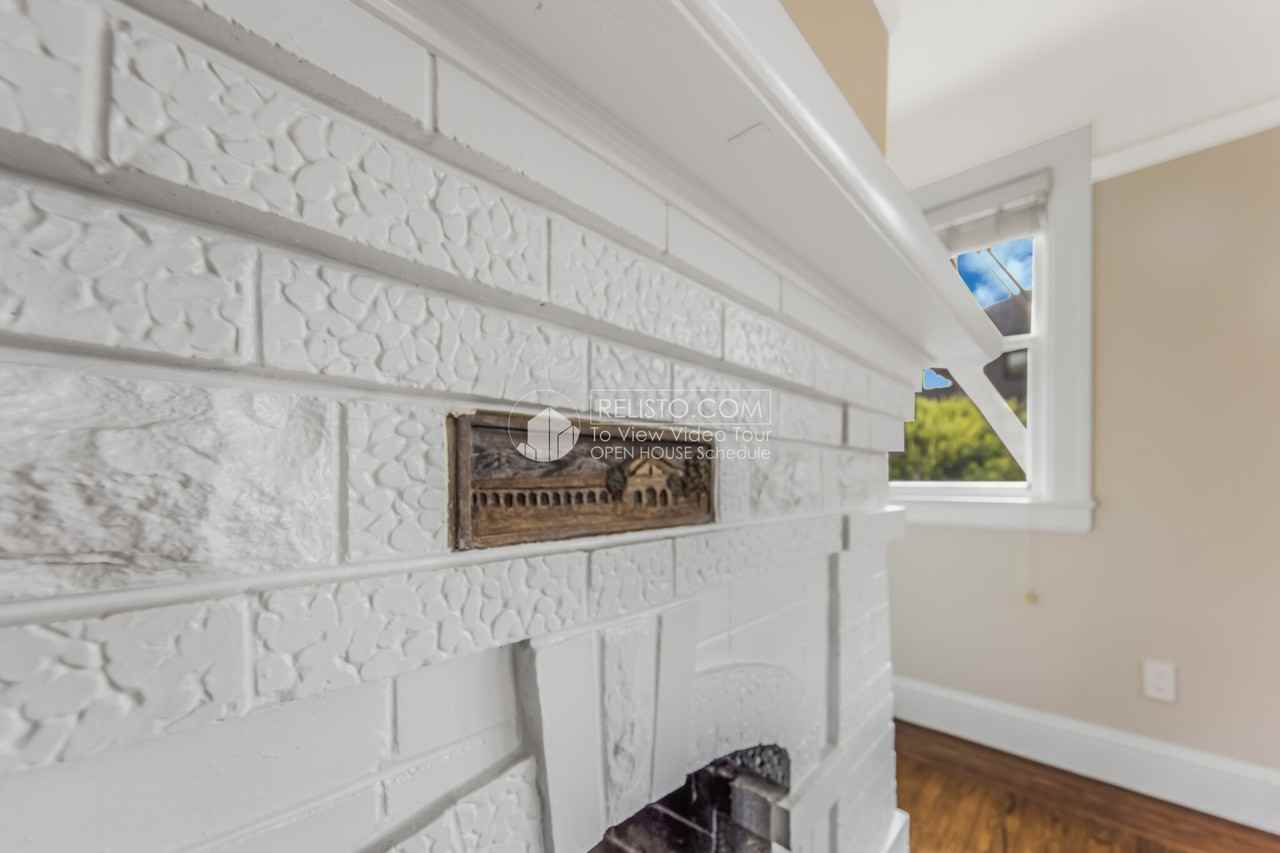 1862 Grant Ave - Photo 4 of 24