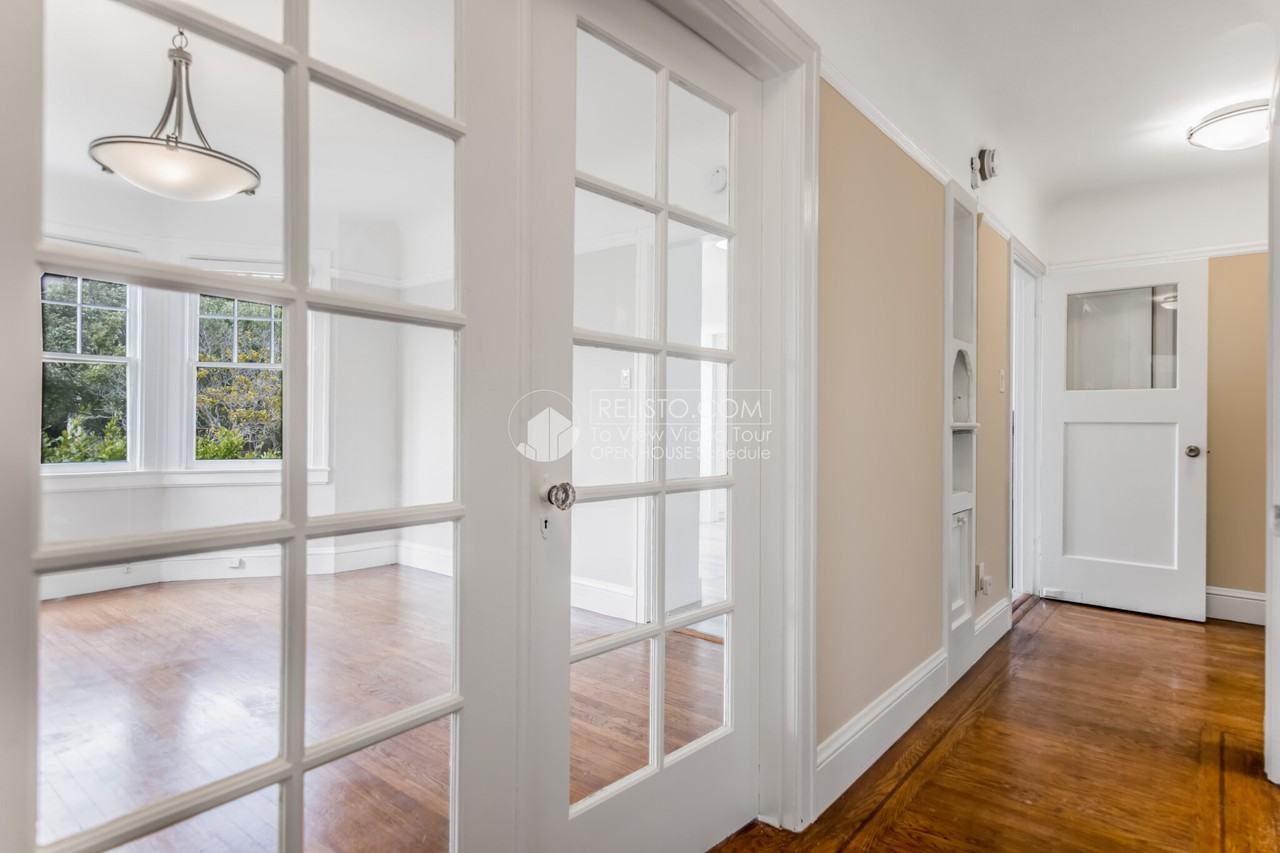1862 Grant Ave - Photo 6 of 24