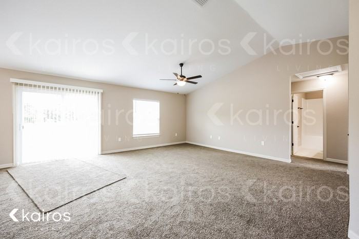 7 Malauka Run Ln - Photo 2 of 16