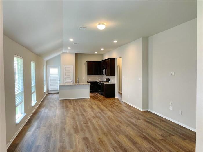 6409 Wolf Pack Dr - Photo 2 of 8