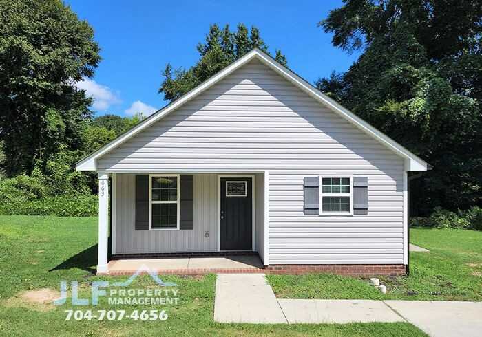 663 Wilson St - Photo 2 of 21