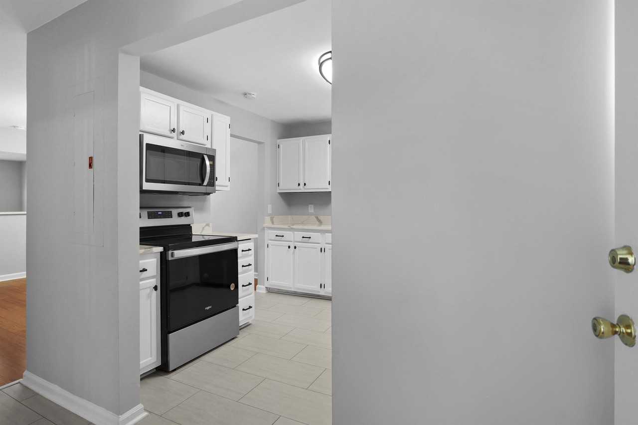 627 Rutledge Ave #B - Photo 4 of 30