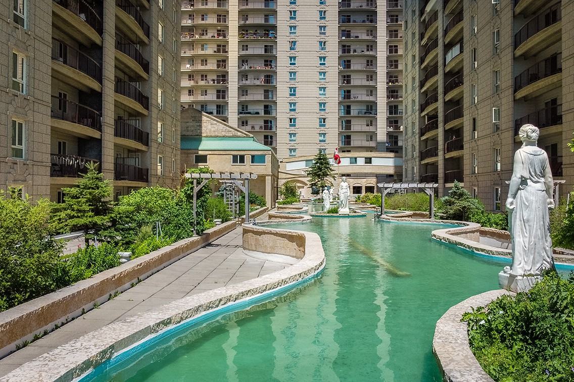 Fort Garry Place I - Photo 3 of 50