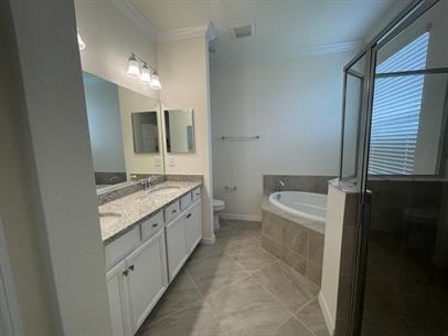 17765 Woodland Ct - Photo 3 of 4