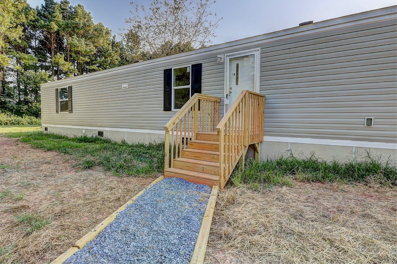 2748 Clineland Rd Trlr 4 #4 - Photo 2 of 18